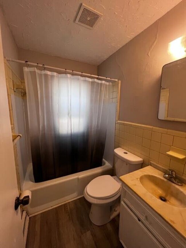 Foto del edificio - 1210 Carolina St