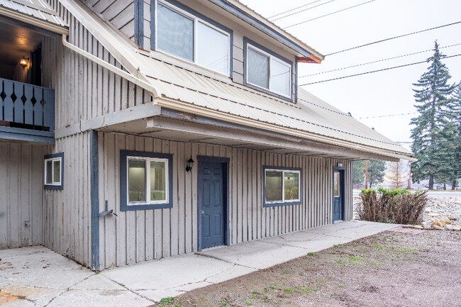Foto del edificio - 33976 U.S. Hwy 2 W