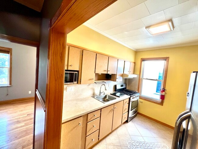 Building Photo - 8528 67th Dr