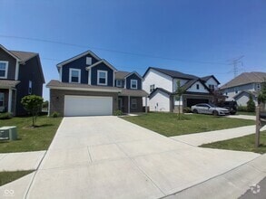 Building Photo - 7062 English Oak Dr