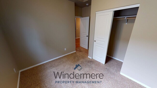 Building Photo - 1162 Southwest Carver Street