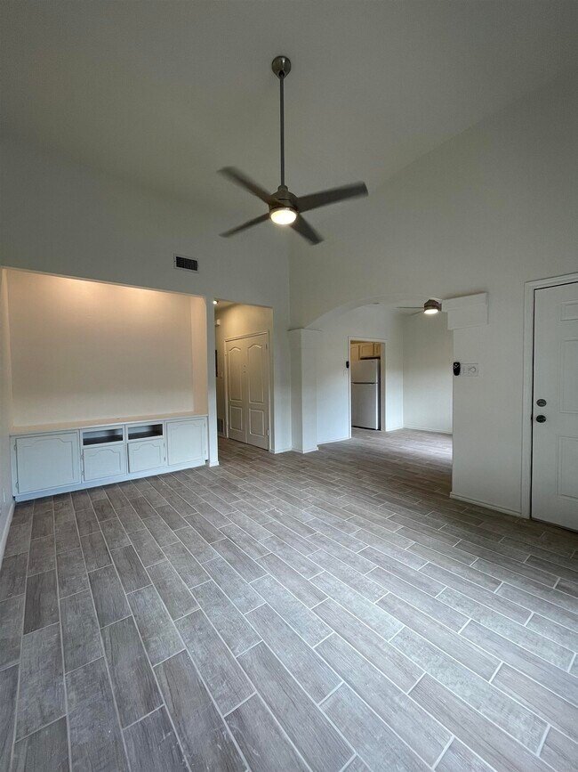 Foto del edificio - 1207 Hillside Rd