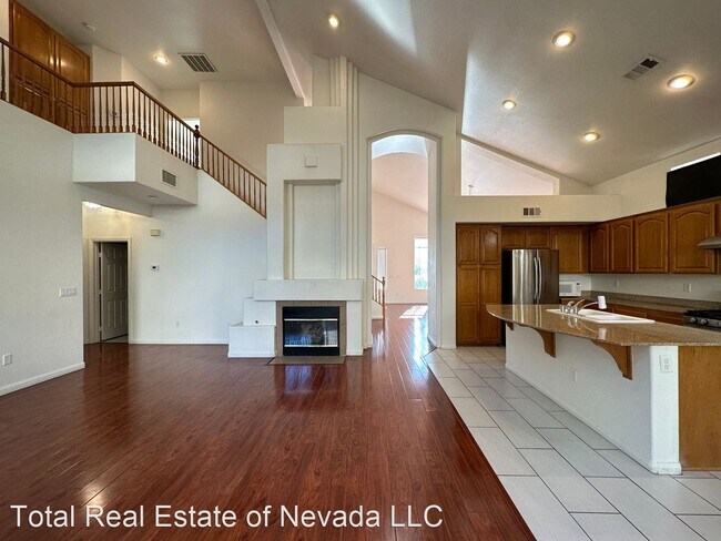 Building Photo - 3 br, 2.5 bath House - 331 Descano Garden Dr.
