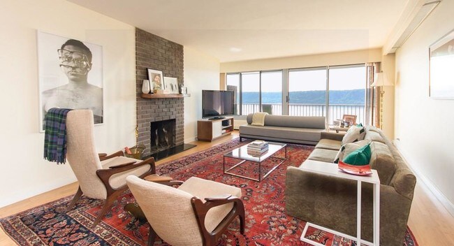 Foto del edificio - 4455 Douglas Ave