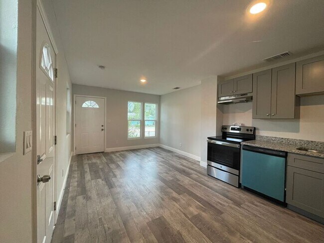 Foto del edificio - 1514 38th Ave N