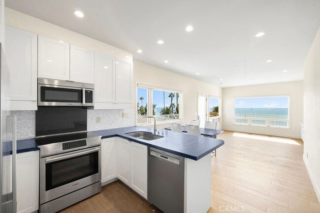 Foto del edificio - 376 Cliff Dr