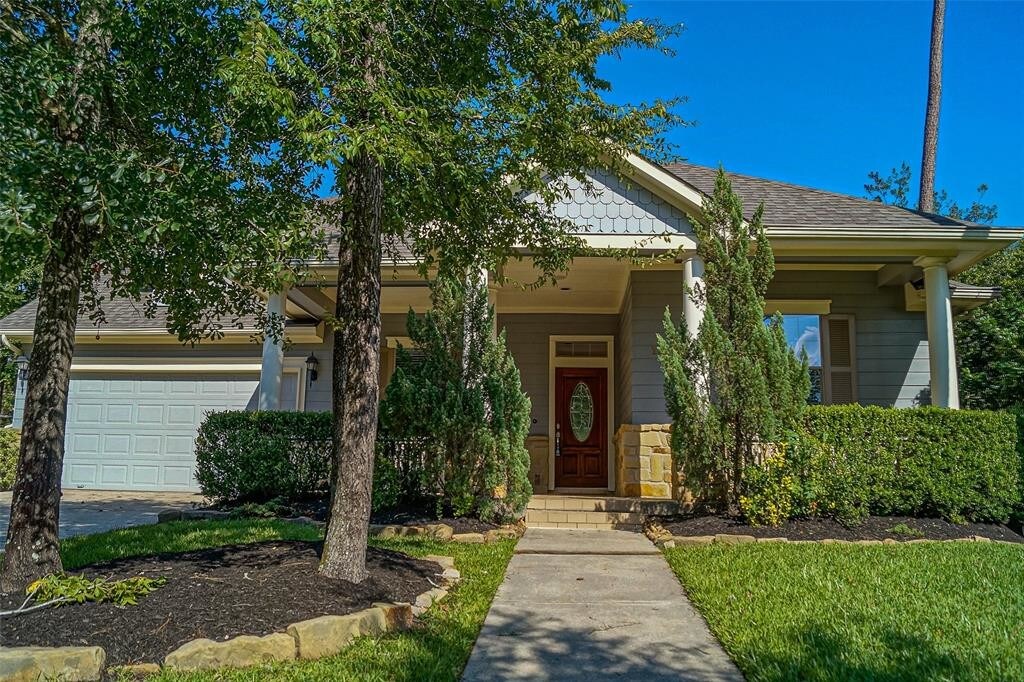 Primary Photo - 18 E Tapestry Park Cir