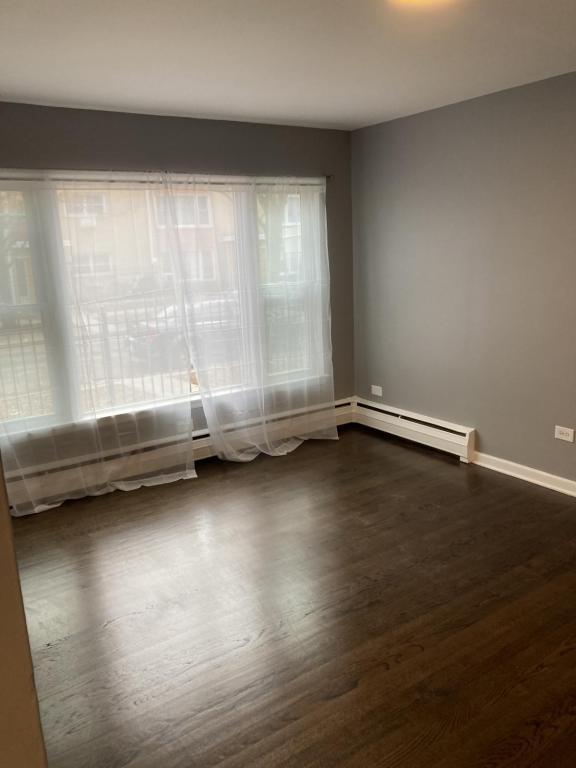Foto del edificio - 808 E 89th Pl