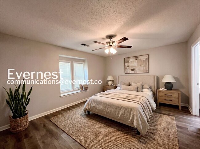 Foto del edificio - 494 Windridge Point