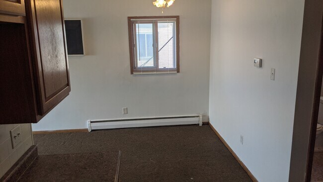 Foto del edificio - 5753 Sander Dr