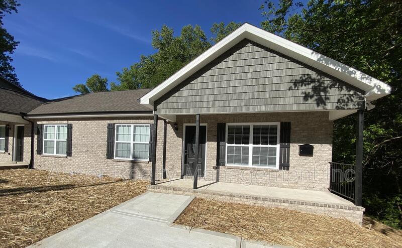Foto principal - 252-254 Highland Ave