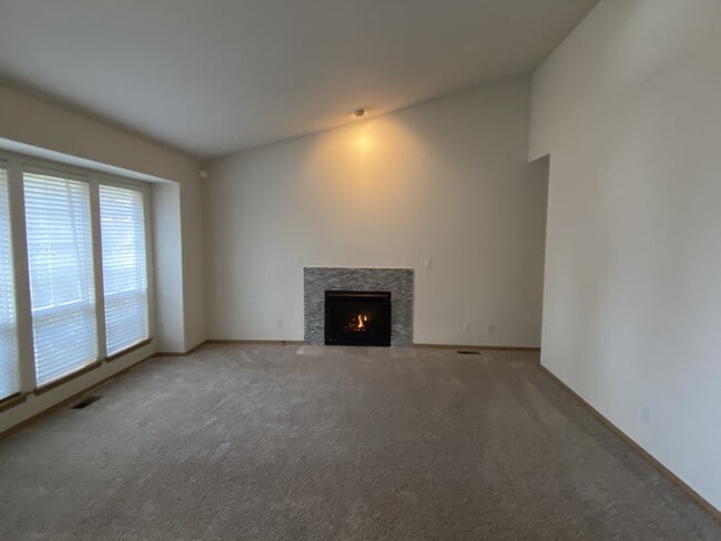 Building Photo - 12129 NE 107th St