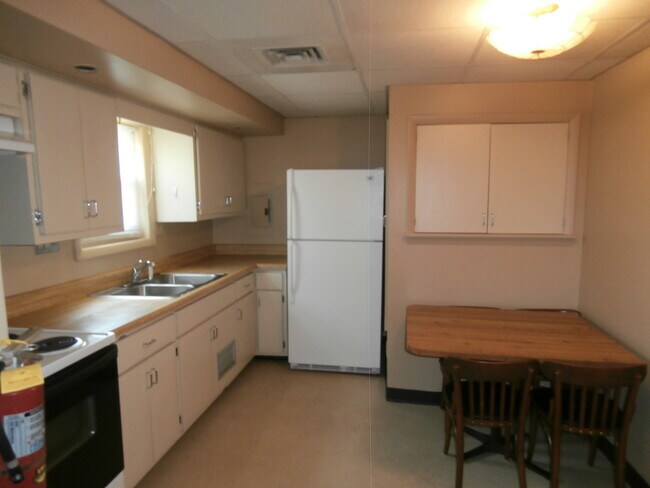 Kitchen - 733 Locust St