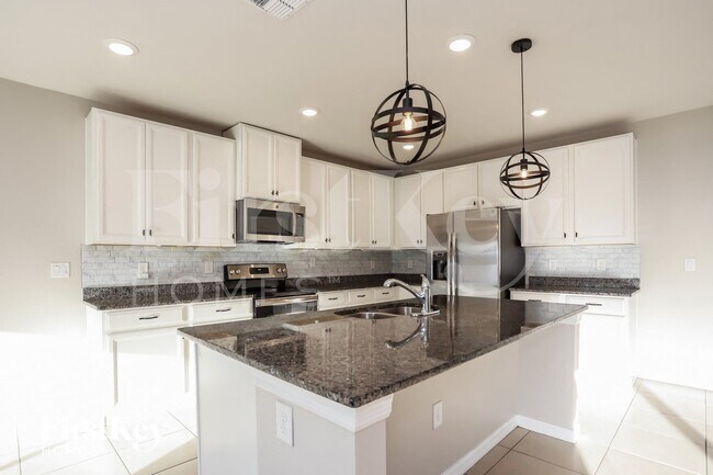 Building Photo - 14231 Poke Ridge Dr