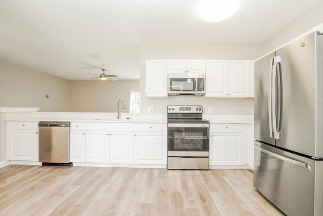 Foto del edificio - 627 Cotulla Dr