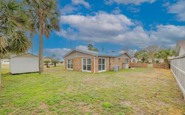 Building Photo - 403 E Gulf Blvd