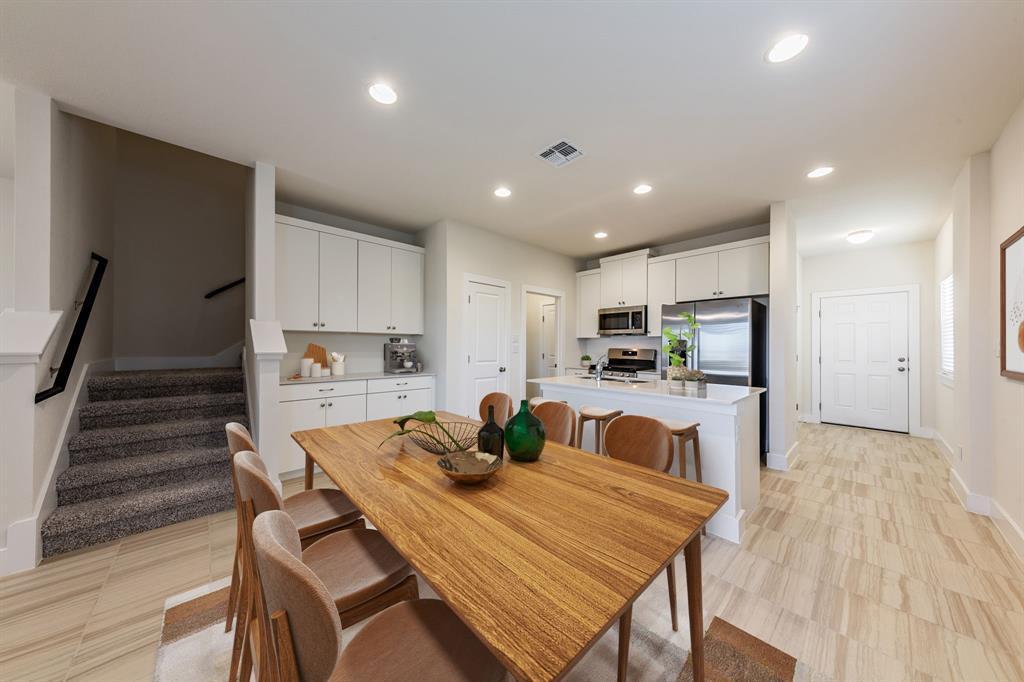 Foto principal - 401 White Steppe Way