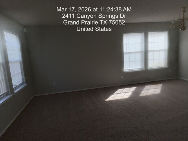 Foto del edificio - 2411 Canyon Springs Dr