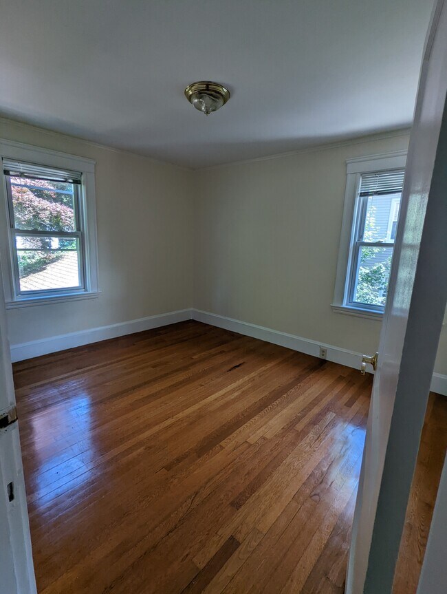 Building Photo - 35 Winslow Rd