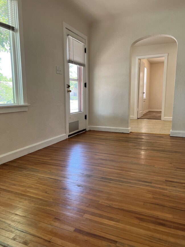 Living Room - 1627 N 14th St