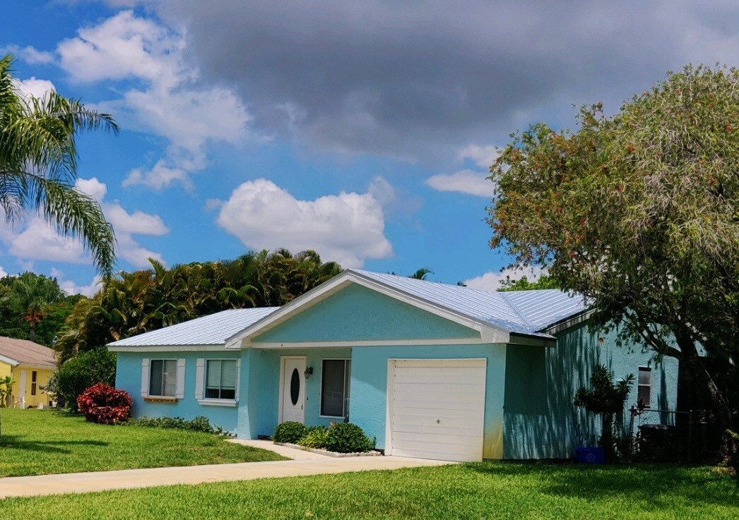 Front of the house - 1973 SE Rainier Rd