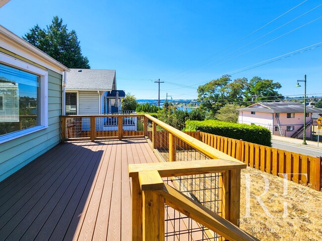 Photo - Classic Charmer with Water Views in the He... House