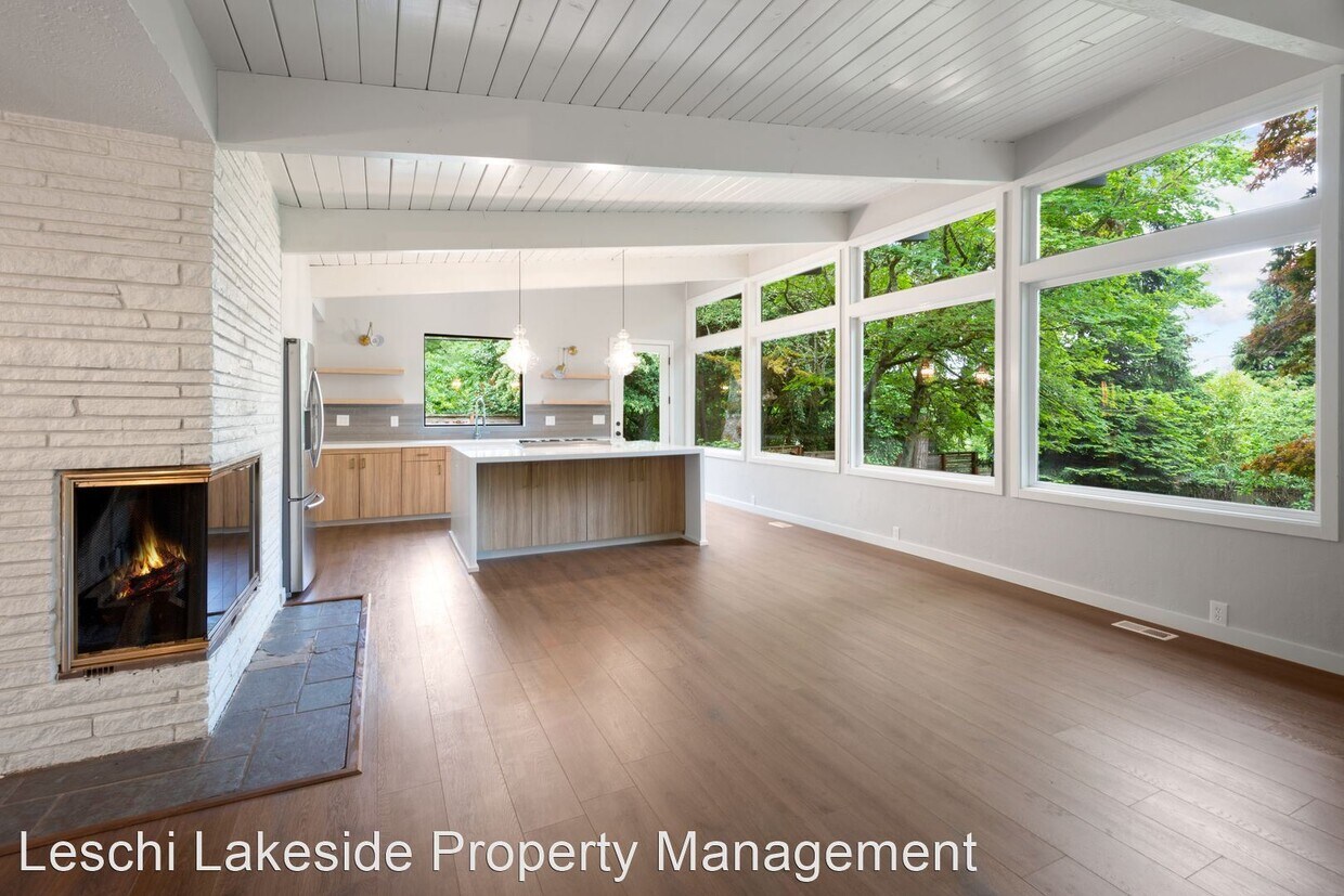 Foto principal - 5 br, 2 bath House - 4349 87th Ave SE