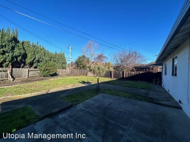 Building Photo - 3 br, 2 bath House - 38067 Archer Court