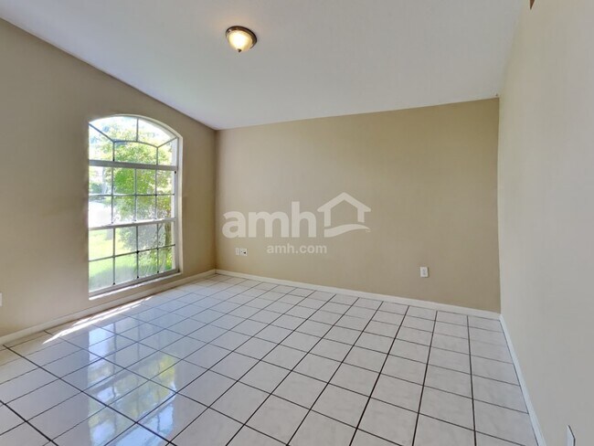 Building Photo - 3141 Castle Rock Cir