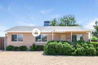 Building Photo - 8651 E Pueblo Ave