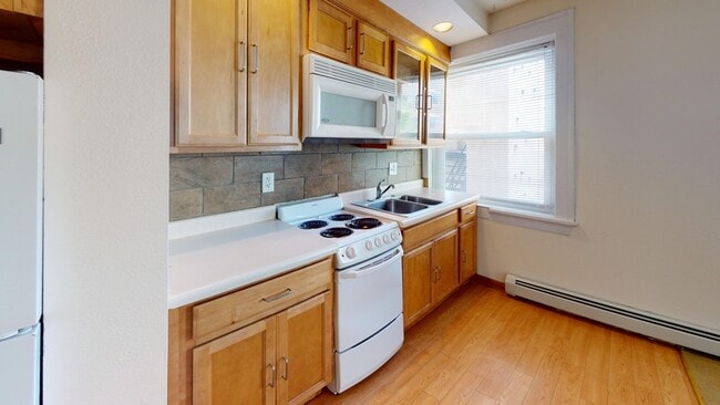 Building Photo - 10 Langdon St
