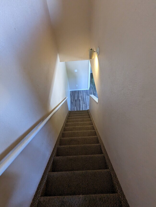 Foto del edificio - 1709 Oakshire Ln