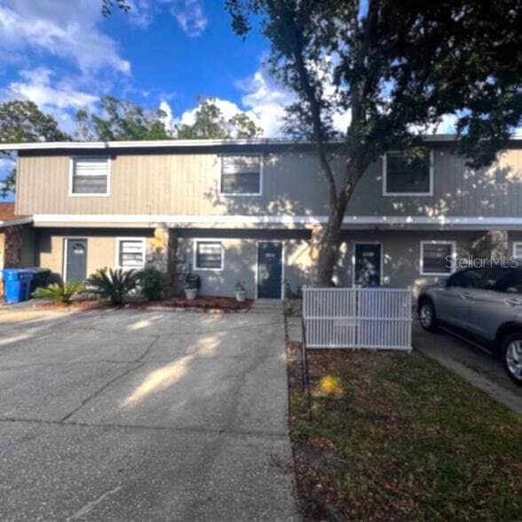 Photo - 10128 Lake Oak Cir Townhome