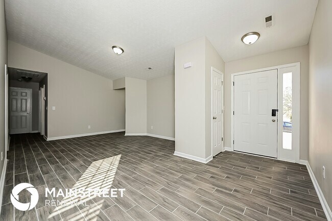 Building Photo - 150 Saddlebrook Dr