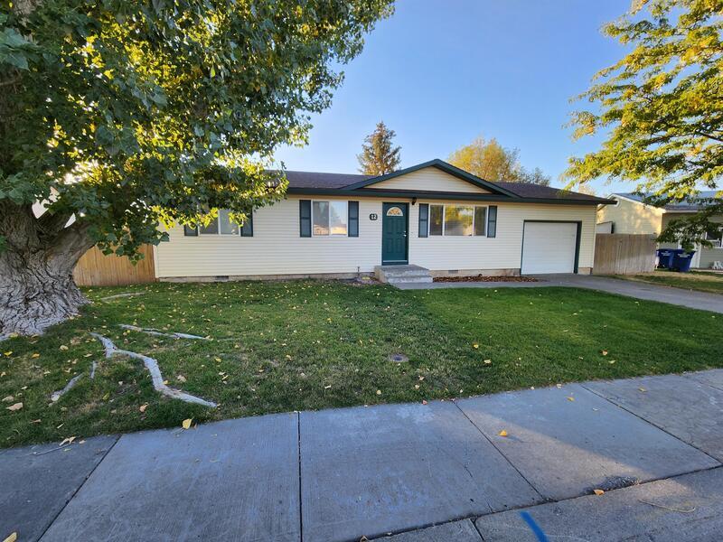 12 Jaxon Dr, Sugar City, ID 83448 House Rental in Sugar City, ID