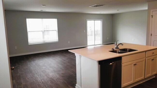 Building Photo - MARCH SPECIAL!!! $500 SECURITY DEPOSIT WIT...