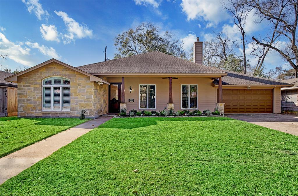 1327 Neeley Dr, Houston, TX 77055 House for Rent in Houston, TX