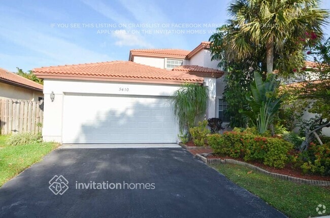 Building Photo - 5410 NW 49th Ave