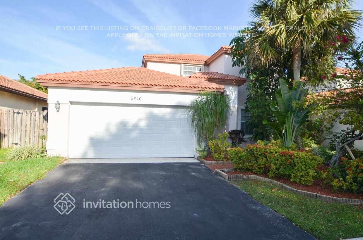 Foto principal - 5410 NW 49th Ave