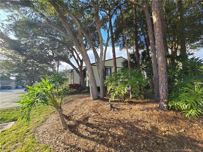 Foto del edificio - 2114 SW Silver Pine Way