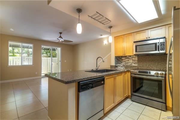 Building Photo - 92-1516 Aliinui Dr