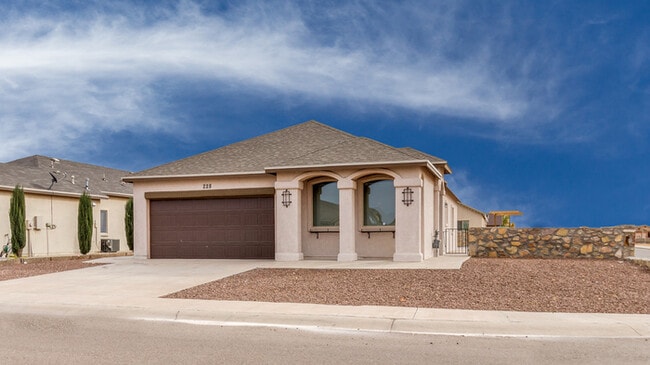 Building Photo - Stunning 4-bedroom home in Socorro TX