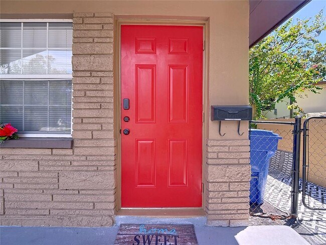 Foto del edificio - 137 Southeast Jefferson Cir N