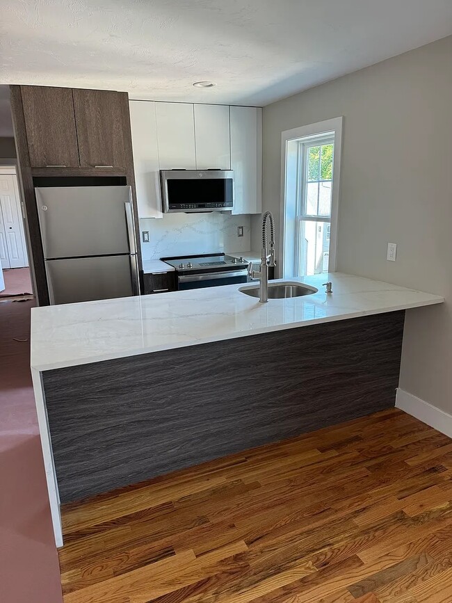 Kitchen - 36 Blackstone River Rd