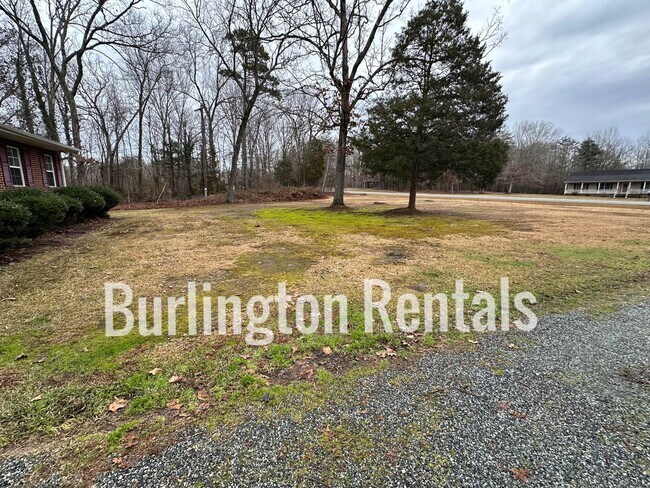 Foto del edificio - Mebane