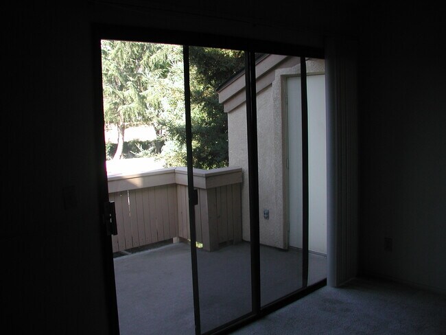 Foto del edificio - 3400 Sullivan Ct