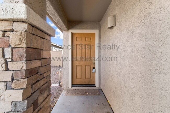 Building Photo - 16853 W Rimrock St