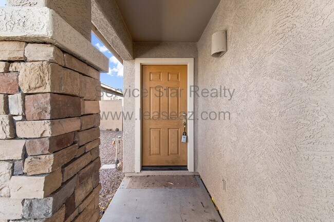 Foto del edificio - 16853 W Rimrock St