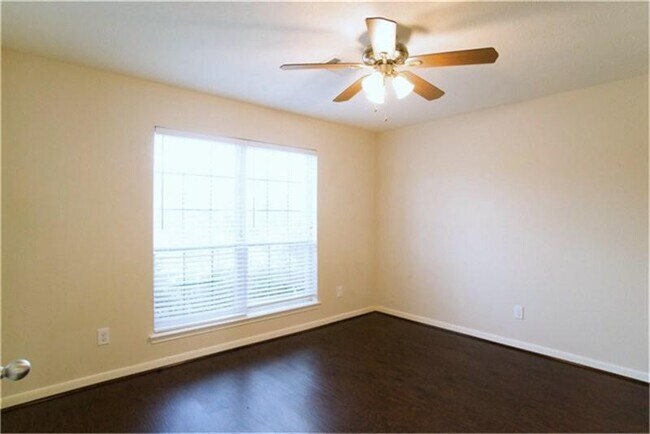Building Photo - 26107 Twin Stone Ln