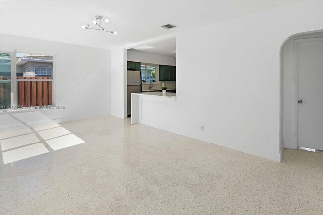 Foto del edificio - 39 SE 13th Terrace